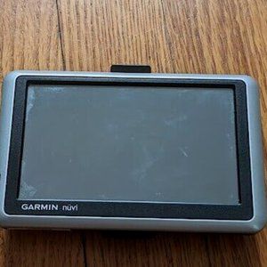 Garmin nuvi 1300 4.3-Inch TouchScreen Ultra-Slim  *PLS READ
